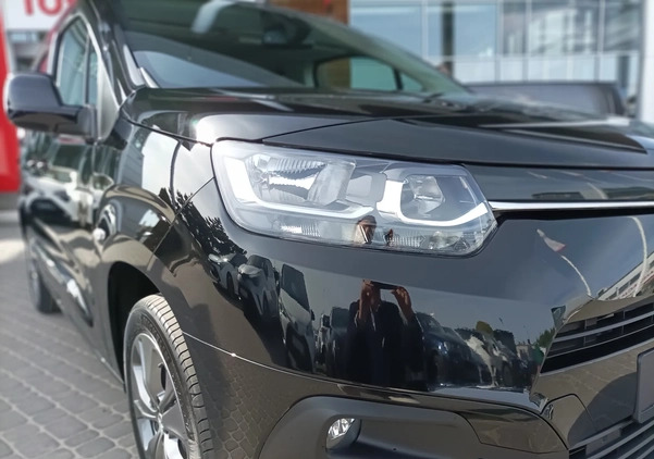 Toyota Proace City Verso cena 151900 przebieg: 1, rok produkcji 2024 z Bodzentyn małe 631